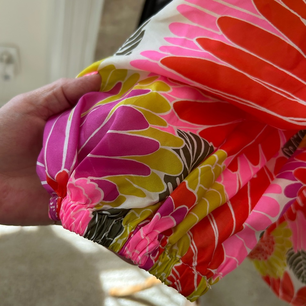 Trina Turk Vibrant Floral Exaggerated Sleeve Top - Picture 4 of 11